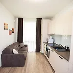 Covaciu Διαμέρισμα 4*